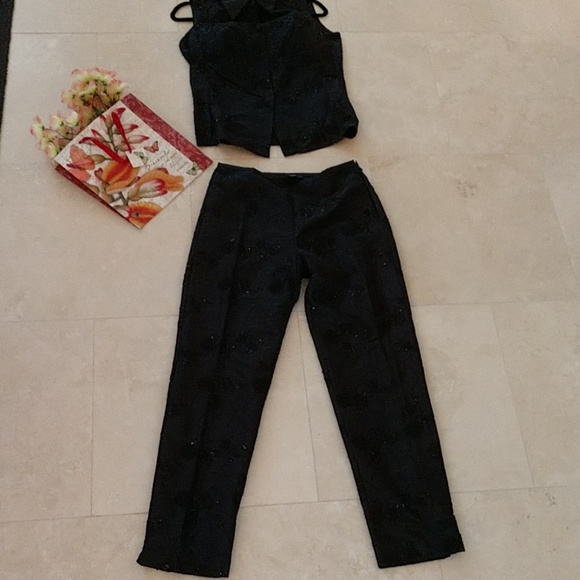 Karen Kane Pants - ♥️HP♥️Karen Kane100% Silk Pant Suit